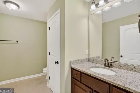 Bath - 402 Renee Rd, Pendergrass, GA 30567 photo 4 of 5
