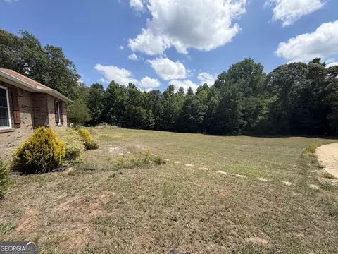 Exterior - 402 Renee Rd, Pendergrass, GA 30567 photo 9 of 21