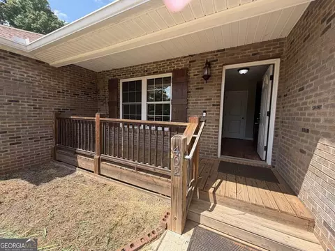Exterior - 402 Renee Rd, Pendergrass, GA 30567 photo 8 of 21