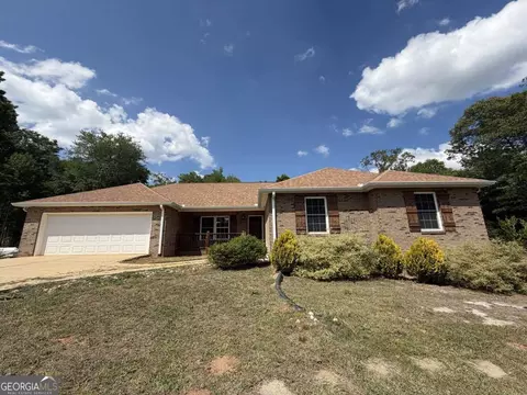 Exterior - 402 Renee Rd, Pendergrass, GA 30567 photo 3 of 21
