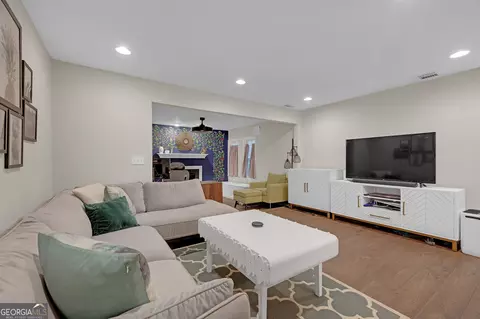 118 Lablanc Way NW, Atlanta, GA 30327
