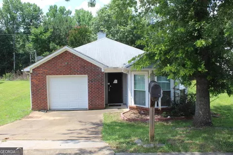 6592 Browns Mill Ferry Dr, Lithonia, GA 30038