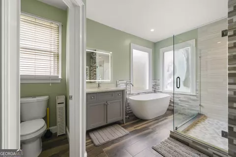 Bath - 244 Dodgen Rd, Hampton, GA 30228 photo 1 of 5