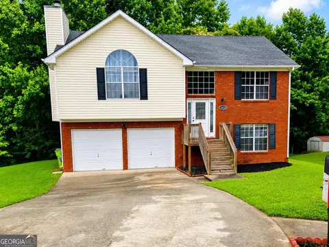 1412 Pebble Beach Ln, Hampton, GA 30228