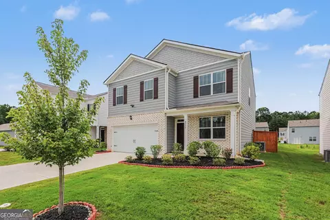 8236 Castleton Dr, Fairburn, GA 30213 photo 4