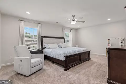 8236 Castleton Dr, Fairburn, GA 30213 photo 15