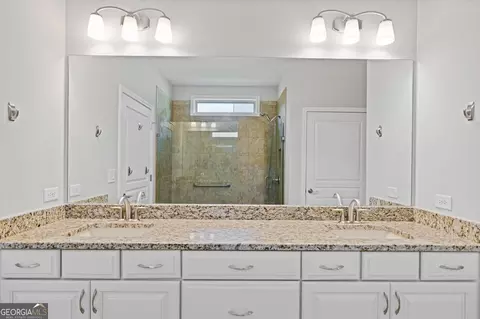 Bath - 400 Laurel Spring Ct, Canton, GA 30114 photo 1 of 3