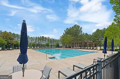 Exterior - 400 Laurel Spring Ct, Canton, GA 30114 photo 8 of 9