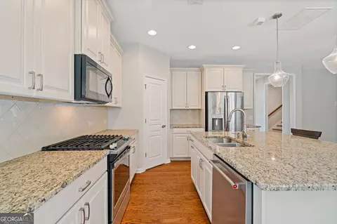 Kitchen - 400 Laurel Spring Ct, Canton, GA 30114 photo 2 of 5
