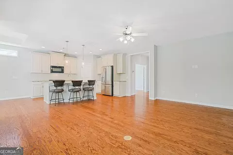 Living - 400 Laurel Spring Ct, Canton, GA 30114 photo 4 of 5