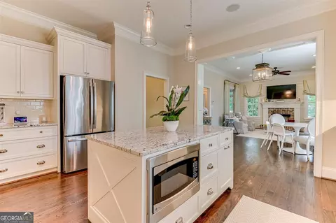 Kitchen - 1052 Emerald Pl, Evans, GA 30809 photo 4 of 7