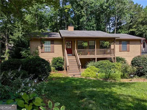4470 S Springwood Dr SW, Smyrna, GA 30082