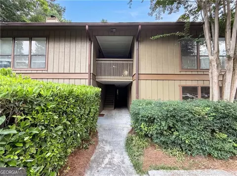 1005 Dunbar Dr, Atlanta, GA 30338