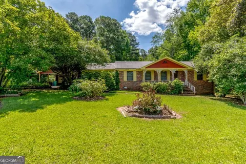 2218 Young Rd, Stone Mountain, GA 30088