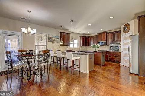 Kitchen - 609 Caledon Way, Hampton, GA 30228 photo 4 of 4