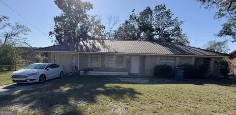 709 Winona St, Vidalia, GA 30474