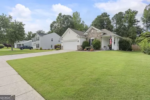 173 Autumn Creek Dr, Dallas, GA 30157