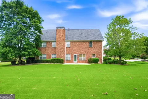 Exterior - 4200 Donington Way, Hampton, GA 30228 photo 2 of 8
