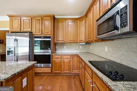 Kitchen - 4200 Donington Way, Hampton, GA 30228 photo 5 of 5
