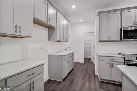 Entry Way - 121 Armory Creek Dr, Jackson, GA 30233 photo 1 of 2
