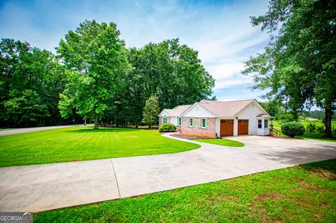 180 Gold Dust Trl, Carrollton, GA 30117