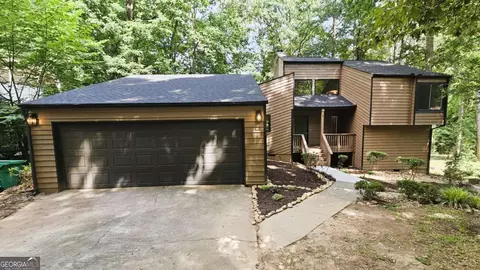 1655 Fieldgreen Overlook, Stone Mountain, GA 30088