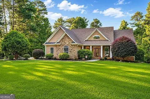 8179 Pineview Ct, Villa Rica, GA 30180