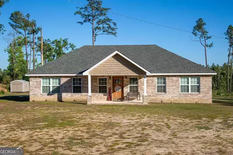 333 E Gillis St, Mount Vernon, GA 30445