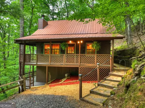 415 Walnut Mountain Rd, Ellijay, GA 30536