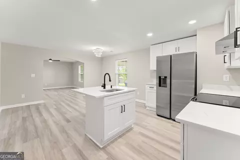 Kitchen - 239 E Currahee St, Toccoa, GA 30577 photo 4 of 4