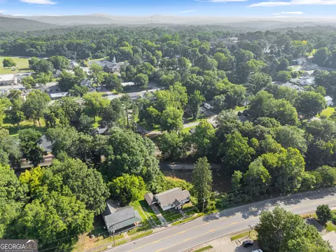View/Area - 239 E Currahee St, Toccoa, GA 30577 photo 3 of 6