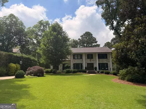 2563 Fairoaks Rd, Decatur, GA 30033
