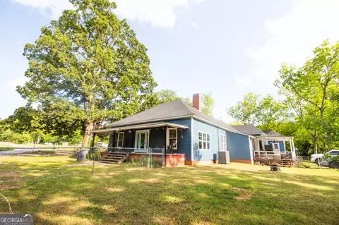 215 Brown Springs Rd, Milner, GA 30257