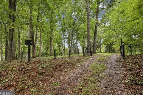 106 Beech St, Mountain Park, GA 30075