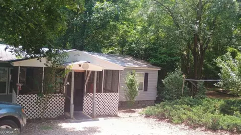 100 Gregory Dr, Martin, GA 30557