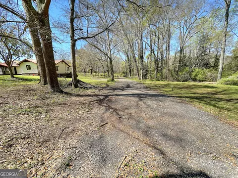 Exterior - 129 Mallory Dr, Lagrange, GA 30241 photo 5 of 6