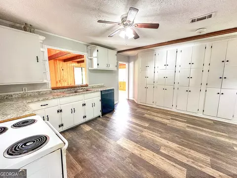 Kitchen - 129 Mallory Dr, Lagrange, GA 30241 photo 1 of 2