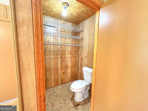 Bath - 129 Mallory Dr, Lagrange, GA 30241 photo 4 of 4