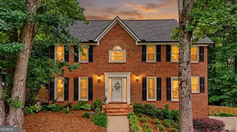 4802 Thornwood Dr, Acworth, GA 30102