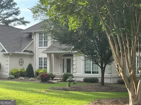 1501 Andrea Dr, Waycross, GA 31501