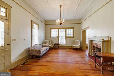 Living - 2351 Elder Ext Rd, Bishop, GA 30621 photo 3 of 6