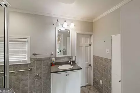 Bath - 2351 Elder Ext Rd, Bishop, GA 30621 photo 1 of 5