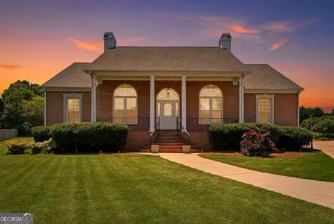 2860 Chardonnay Ln, Cumming, GA 30041