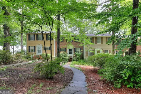 384 4 Arrowhead Trl, Eatonton, GA 31024