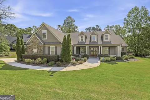 29 Marina Dr, Newnan, GA 30263