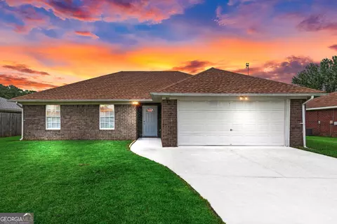 193 Silver Fox Dr, Saint Marys, GA 31558