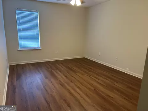 Bedroom - 111 Mockingbird Dr, Dublin, GA 31021 photo 2 of 5