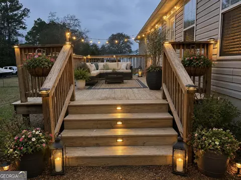 Exterior - 111 Mockingbird Dr, Dublin, GA 31021 photo 2 of 6