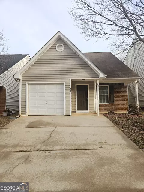 208 Lossie Ln, Mcdonough, GA 30253