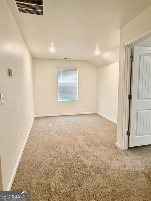 Bedroom - 110 Corn Field Cir, Perry, GA 31069 photo 13 of 14